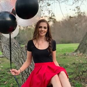 Meet your Posher, Stephanie